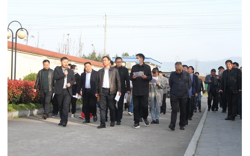 省食用菌產(chǎn)業(yè)技術(shù)體會暨食用菌科技特派團2023年工作會在西鄉(xiāng)順利召開